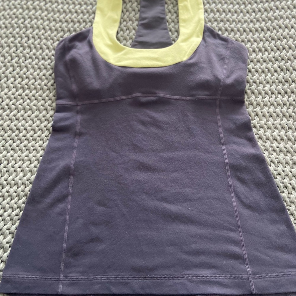 Lululemon Scoop Neck Racer Back Power Up Tank